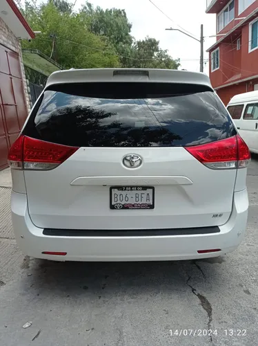 Toyota Sienna 3.5 Xle At