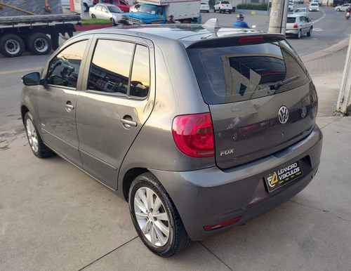 Imagem 14 de 15 de Volkswagen Fox 2013 1.0 Trend Tec Total Flex 5p