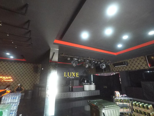 En Venta Local Comercial Con Excelente Ubicación En El Centro De Cancún C3139