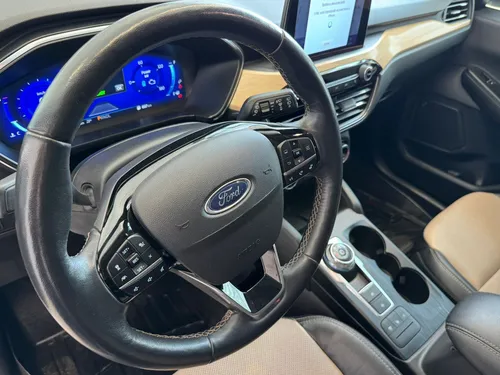 Ford Escape 2.5 Titanium Hybrid At