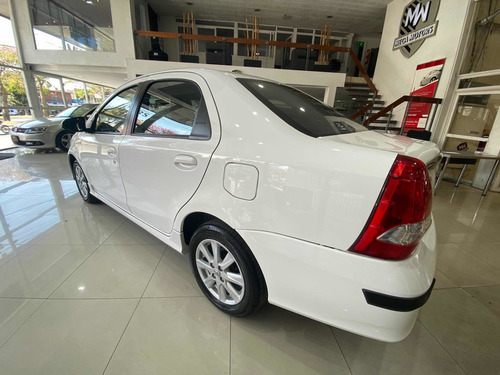Toyota Etios 1.5 Xls 2017