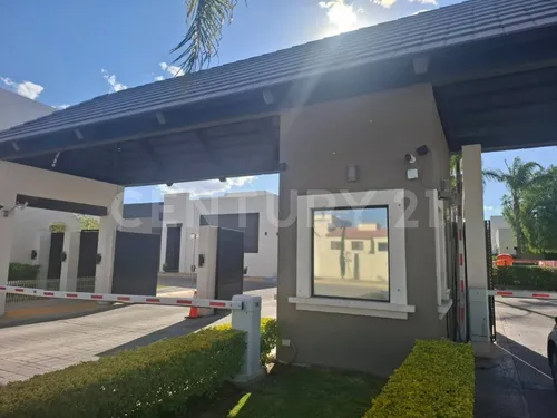 Casa En Venta En Nueva Castilla
