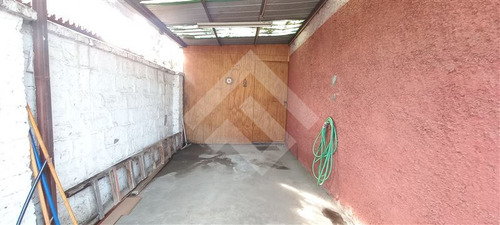 Casa En Venta De 5 Dormitorios En La Reina