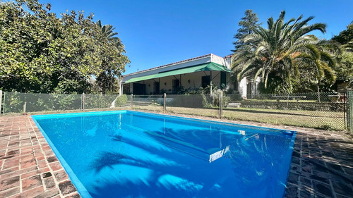Casa En Venta, 6 Dormitorios, 5 Baños, Pileta, 4 Hectáreas. Tanti