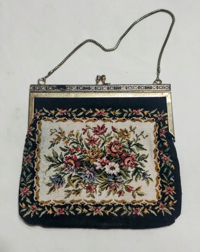 Antigua Cartera Bordada Petit Point