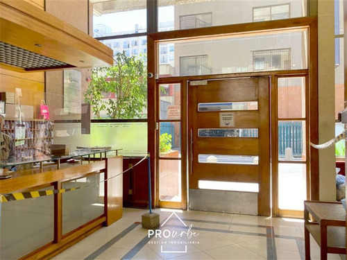 Departamento En Venta De 1 Dormitorio, Metro U. De Chile