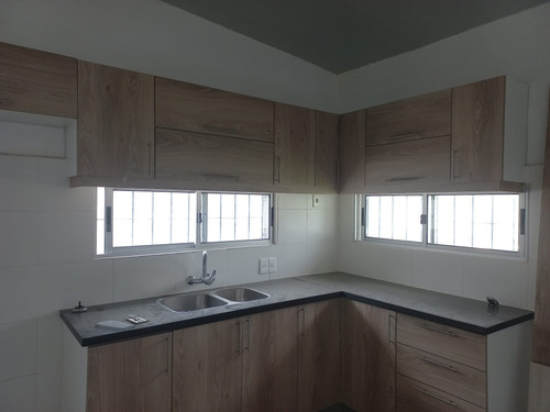 Vendo Casa Con Piscina A Estrenar Médanos De Solymar Sur A 7 De La Playa. Si Acepta Banco Usd 255.000 Dolares