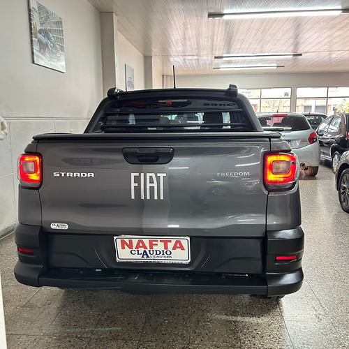 Fiat Strada 1.4 8v Freedom Cd