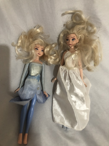 2 Muñecas Barbie De Elsa Con Detalles (Usado)
