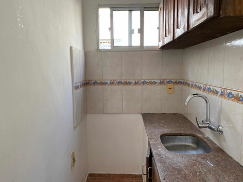 Imagen 6 de 11 de 2 Apartamentos En Alquiler 1 Dormitorio Capurro