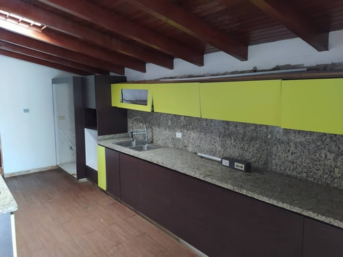 Imagen 3 de 9 de Casa En Venta - Villa Alianza Jc