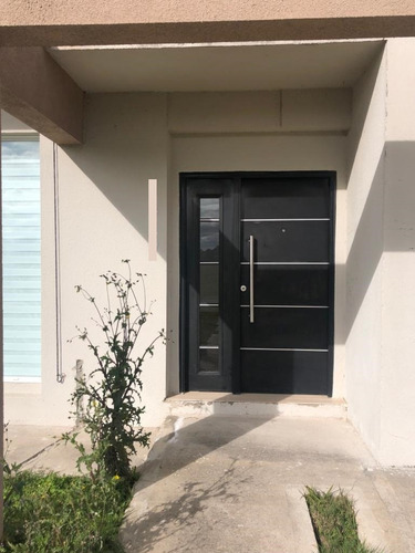 Imagen 2 de 14 de Casa En Venta Haras Las Lomas
