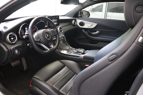 Imagen 6 de 7 de Mercedes Benz C400 4matic