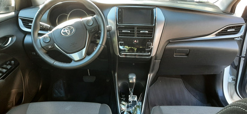 Toyota Yaris 1.5 107Cv Xls Pack Cvt Sedan