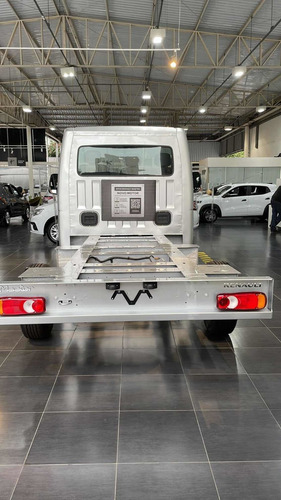 Imagem 3 de 7 de Renault Master Chassi Cabine