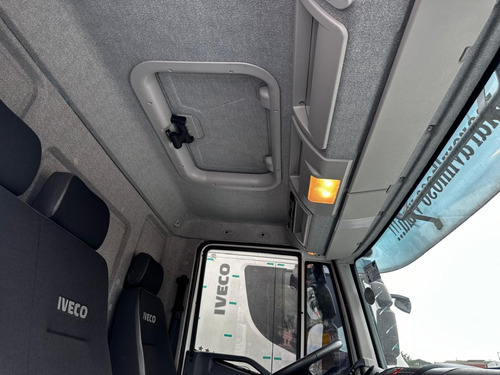 Iveco Tector Cacamba Basculante
