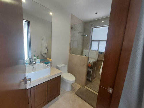 Se Vende En Casa Doble Cerrada Tecamachalco