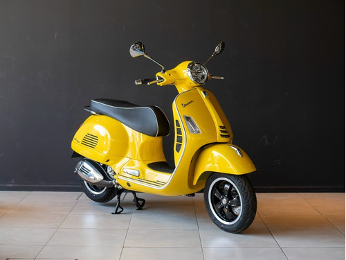 Imagen 20 de 25 de Vespa Gts Super 300 Amarilla Reserva Ya