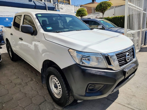 Nissan NP300 2.4 Doble Cabina Se Aa Pack Seg Mt
