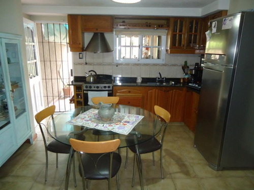 Imagen 8 de 14 de Chalet En Venta En Ituzaingo Sur