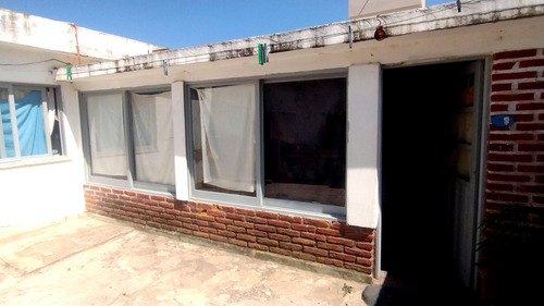En Venta Casa 2 Dormitorios Depto 1 Dormitorio - La Falda