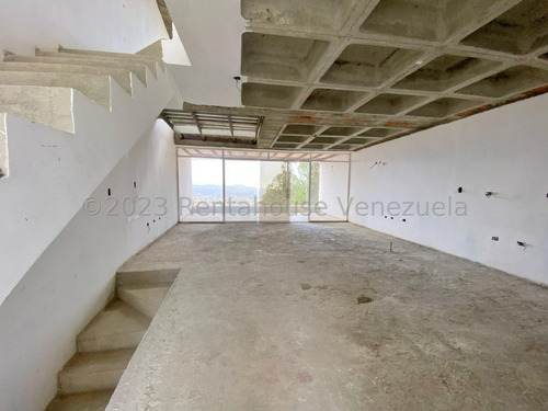 Town House Para Remodelar Colinas De La Tahona 23-29311 Carlos Valero