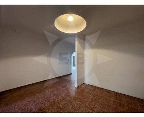 Imagen 3 de 8 de Hermosa Casa En El Corazon De Barrio Altos Del Valle
