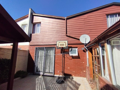 Casa En Venta De 3 Dorm. En Temuco