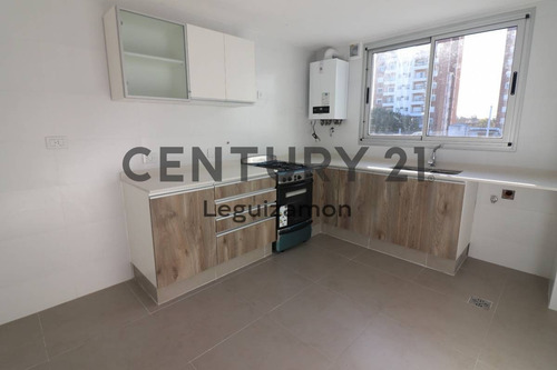 Imagen 5 de 25 de Departamento De 3 Ambientes Con Cocheras En Venta - Beccar