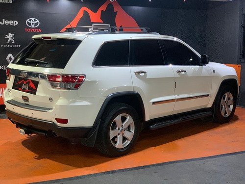 Imagen 12 de 13 de Jeep Grand Cherokee Automática 4x4
