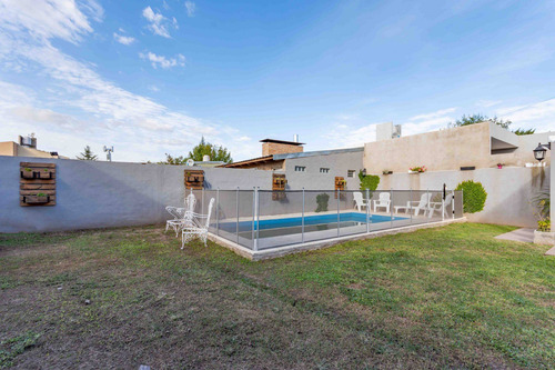Imagen 19 de 25 de Casa En Venta 3 Dormitorios Con Pileta