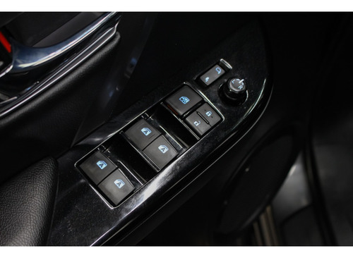Toyota Hilux SW4 2.8 D-4D TURBO DIESEL SRX 7L 4X4 AUTOMÁTICO