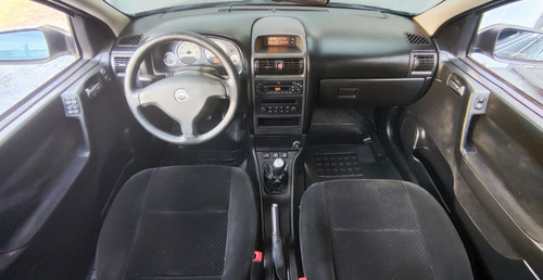 Chevrolet Astra Hatch 2.0 4P ADVANTAGE FLEX