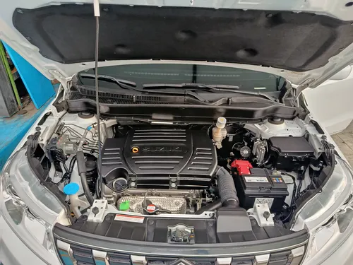 Vitara Live 4x2 Blanco Perlado. Modelo 2023