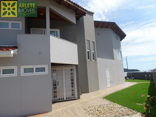 Imagem 4 de 15 de Casa No Bairro Centro Em Porto Belo Sc - 1538