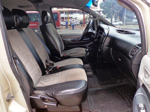 Imagen 5 de 11 de Hyundai H1 Van 2007 Sincrónico