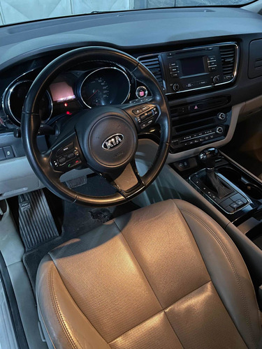 Imagen 15 de 15 de Kia Carnival 2016 2.2 Crdi Premium