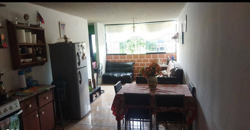 Venta De Apartamento En  Buenaventura  Los Guayos 55-04