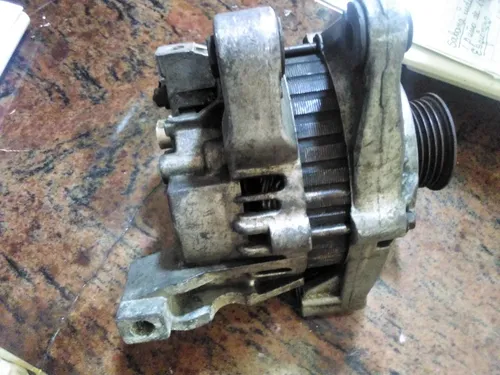 Alternador Ford Usado