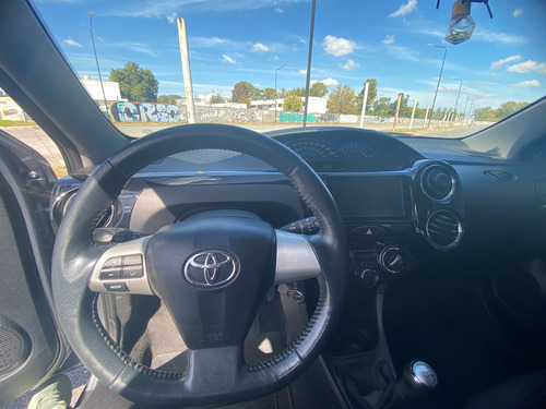 Toyota Etios 1.5 Xls