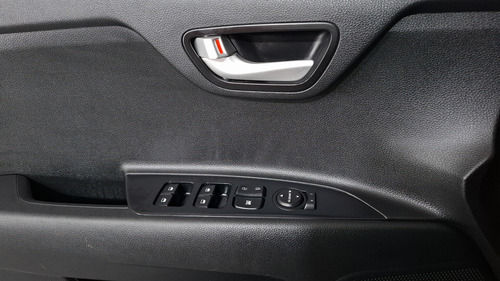 Kia Rio 1.6 L AUTO