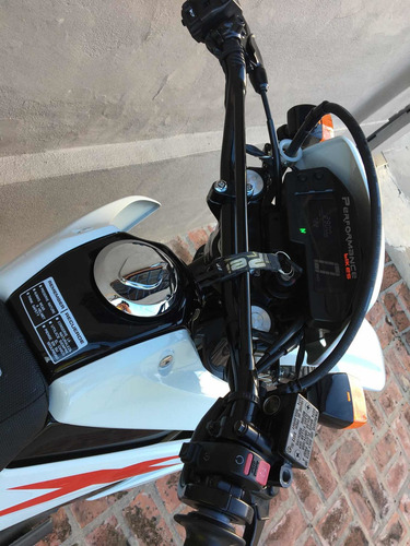 Honda Tornado