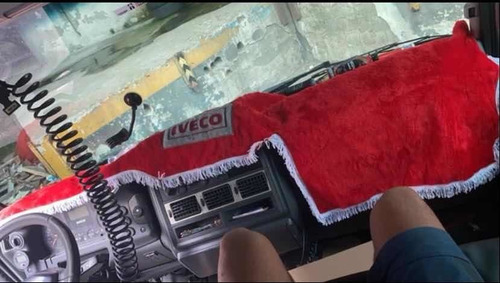 Imagem 5 de 5 de Iveco Cursor 330