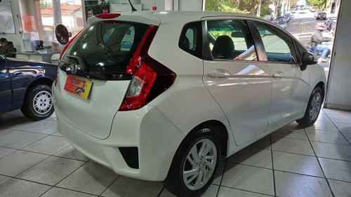Imagem 3 de 13 de Honda New Fit Lx