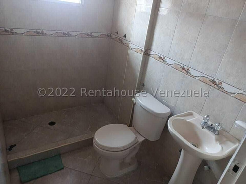 Imagen 4 de 11 de Leida Falcon Rentahouse Vende Townhouse En Monteserino San Diego 22-28673 Lf