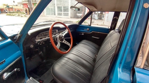 Ford Falcon Deluxe
