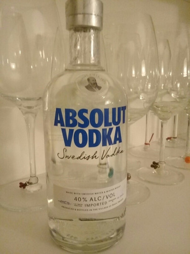 Imagen 2 de 2 de Absolut Vodka 750 Ml