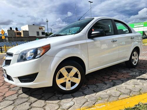 Imagen 6 de 15 de Chevrolet Aveo 2017 1.6 Lt Mt