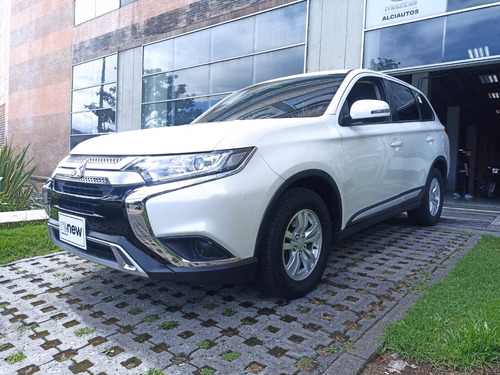 Mitsubishi Outlander KAITEKI LX 2.4 AT 4X4 7 PSJ