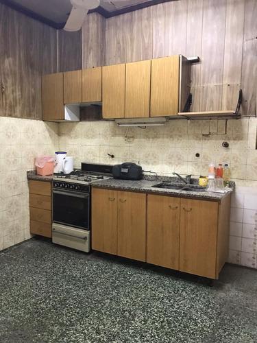 Imagen 5 de 6 de Casa Multifamiliar/ En Venta La Tablada